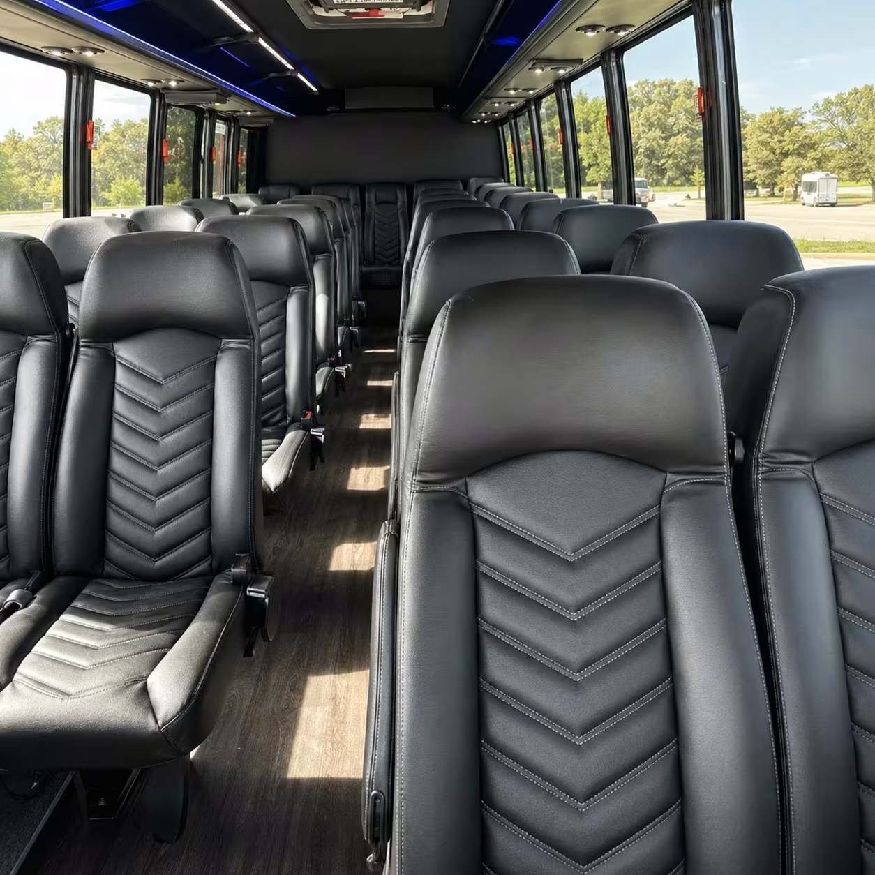 cincinnati 18 passenger minibus rental