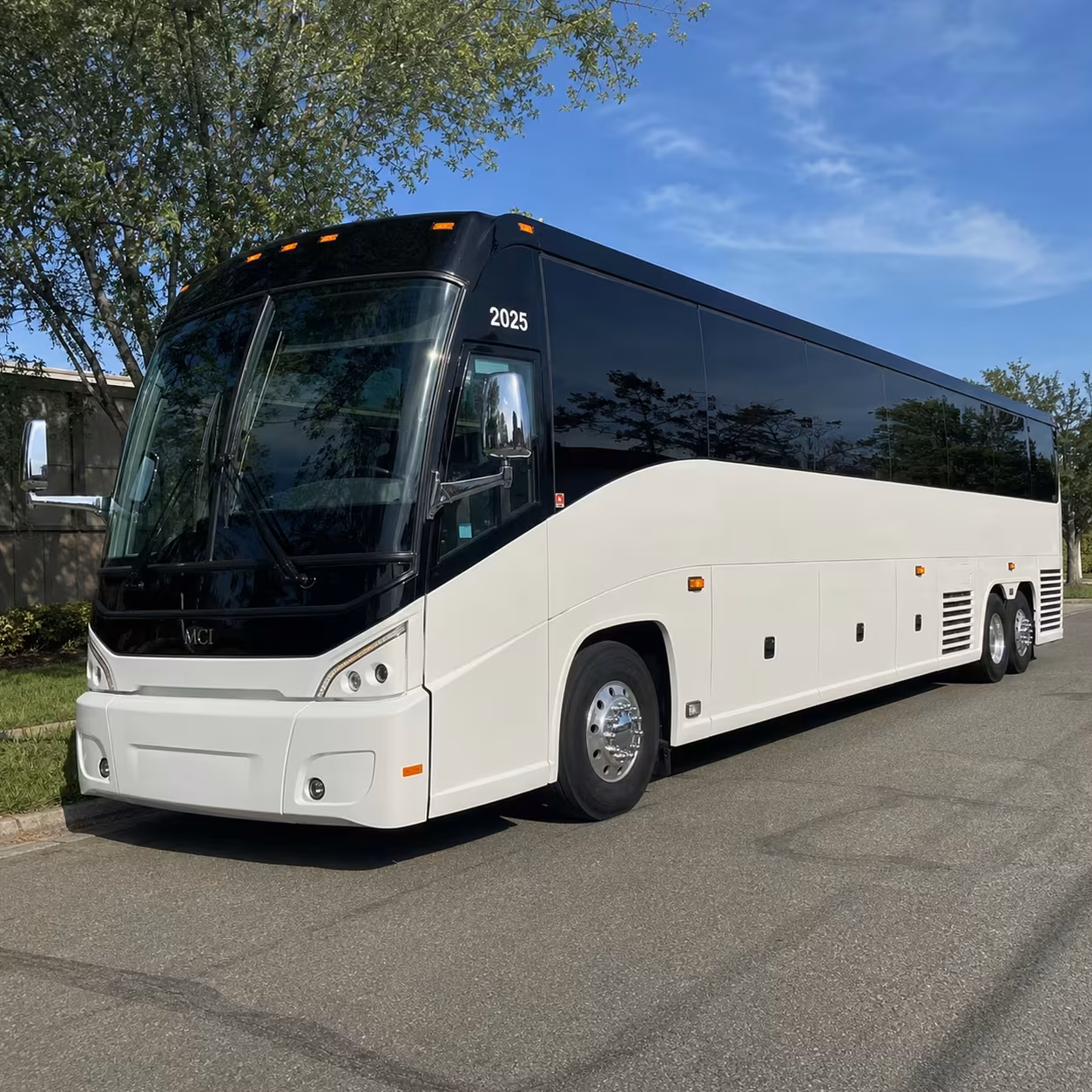 cincinnati bus rentals for winery and bourbon trail tours