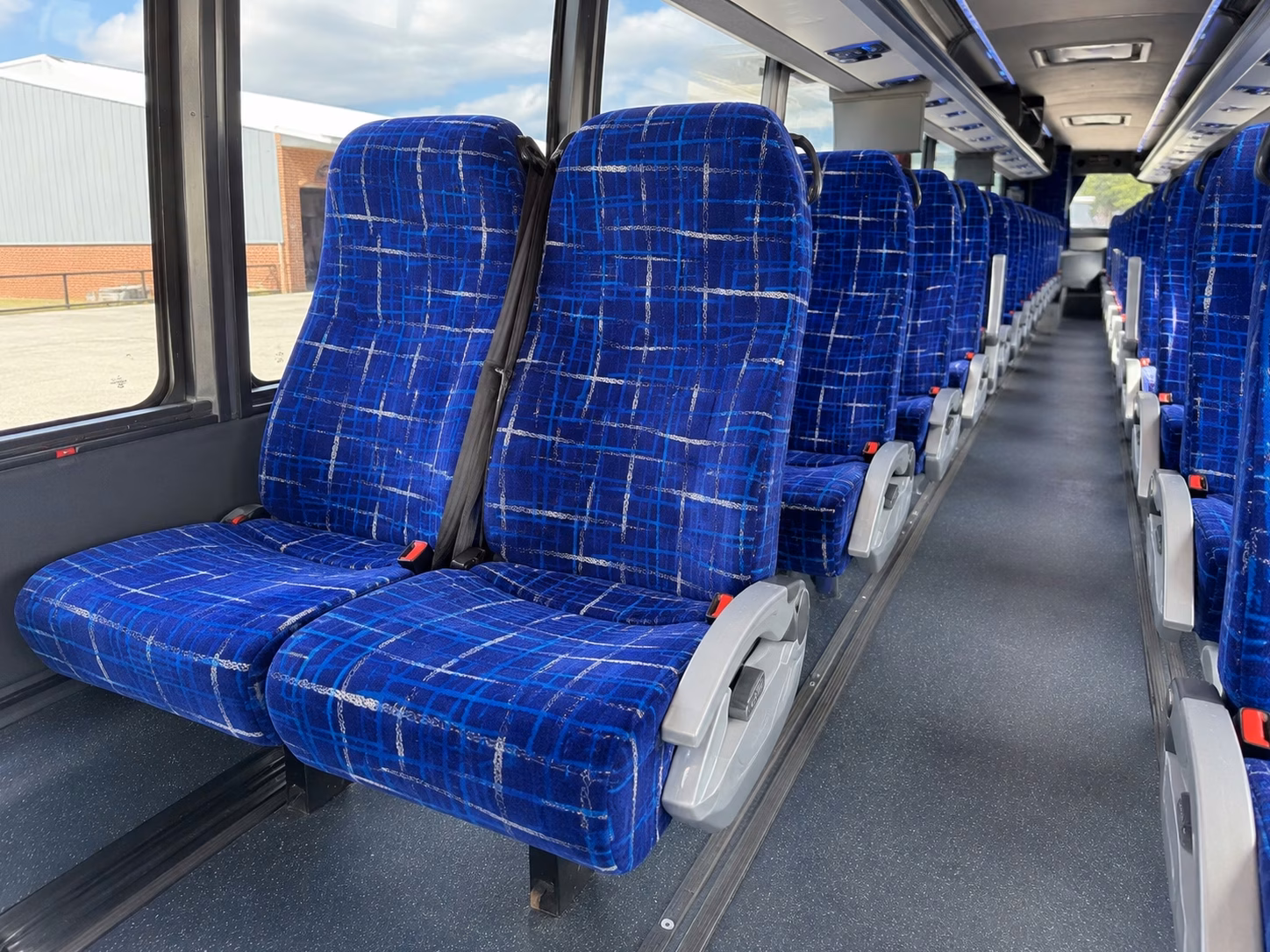 cincinnati wedding shuttle buses between downtown hotels and venues