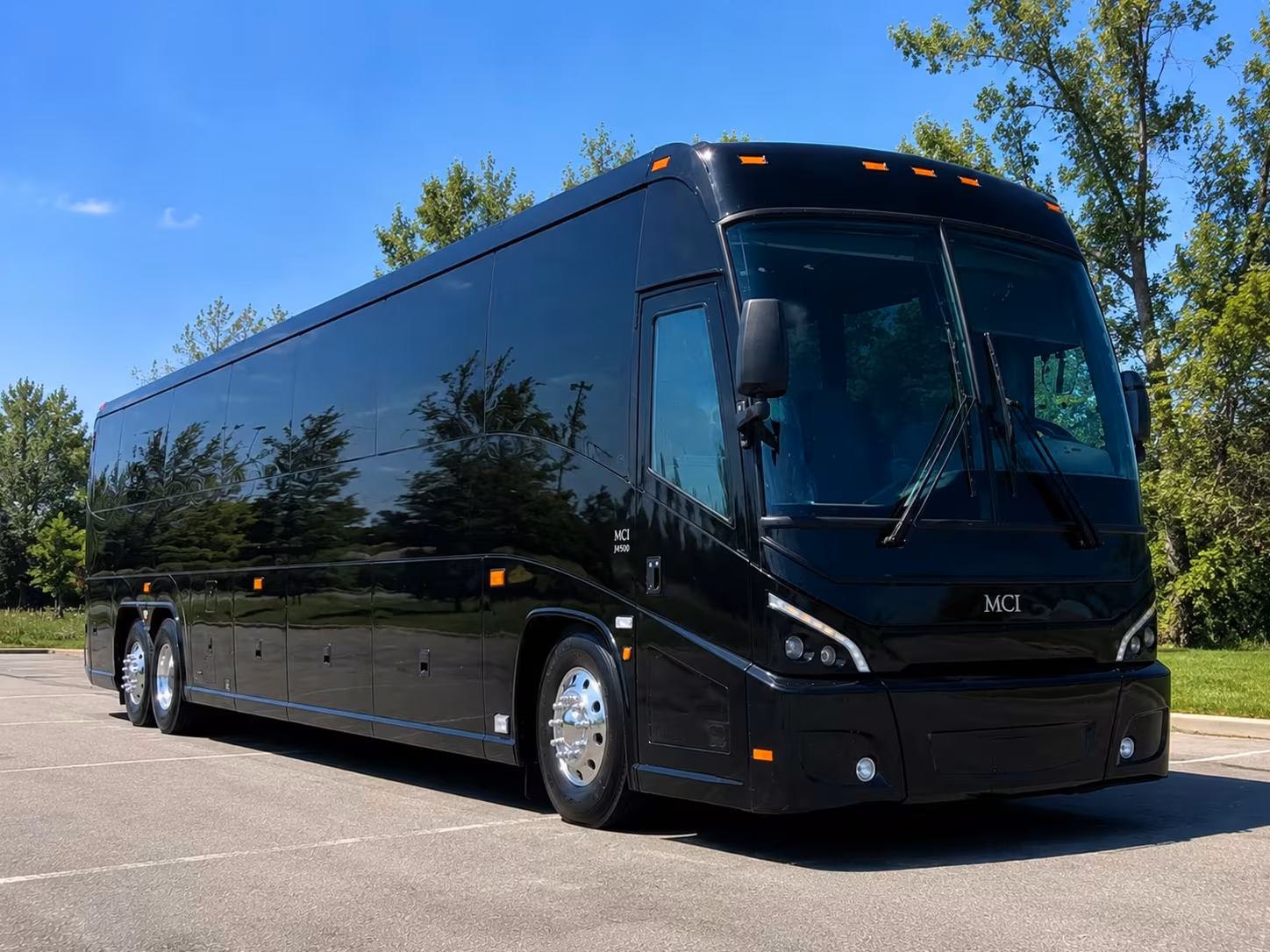 corporate event and convention shuttle buses in cincinnati