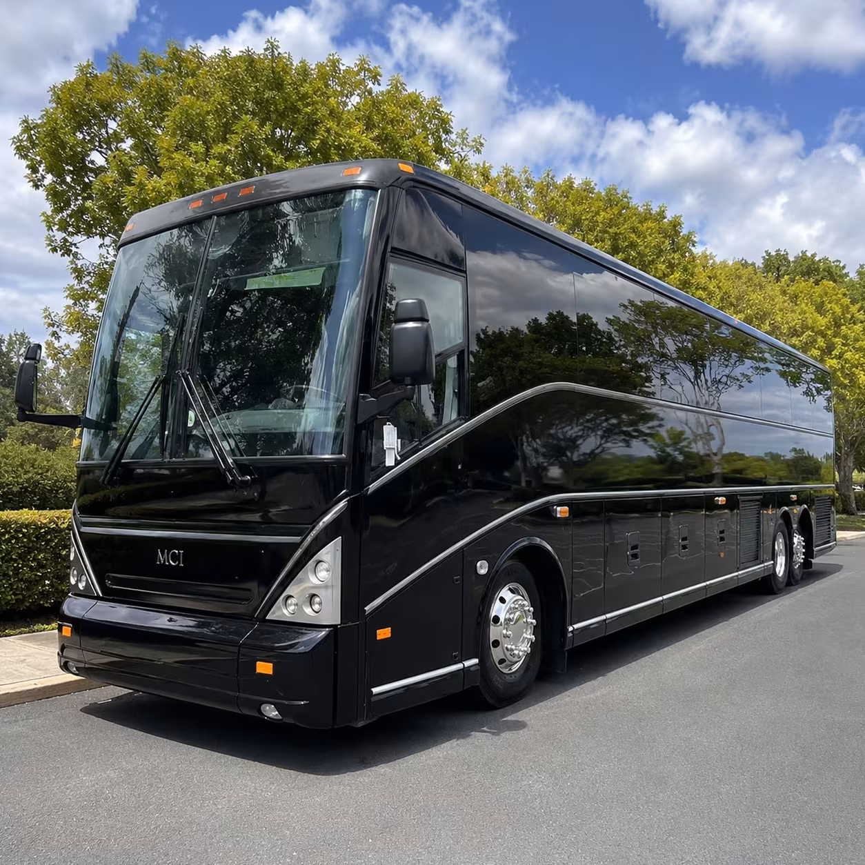 riverbend music center charter bus rentals in cincinnati