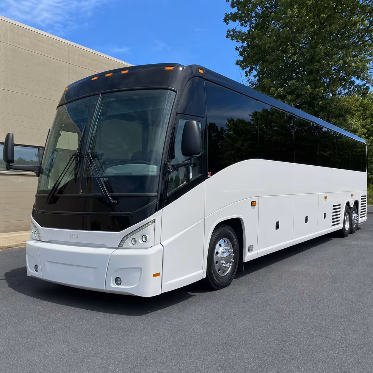 you can find and book long distance transportation in cincinnati and any nearby city