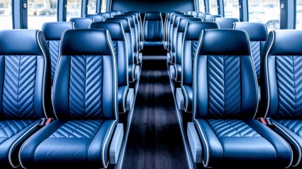 cincinnati 25 passenger minibus rental
