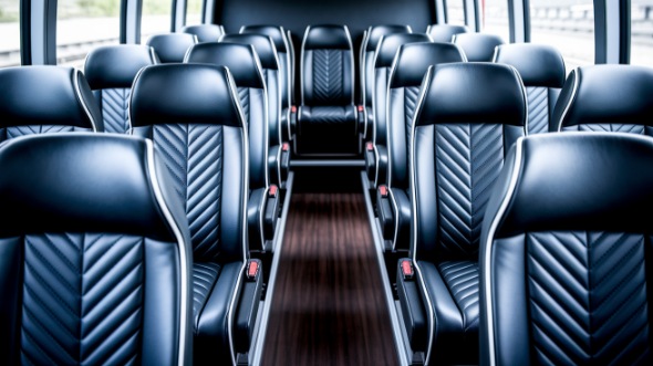 cincinnati 30 passenger minibus rental